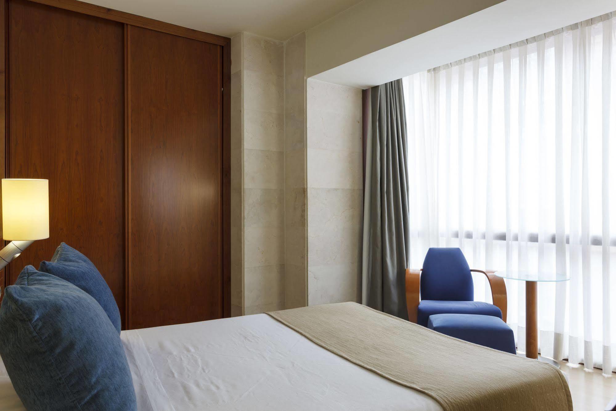 Vincci Puertochico Hotel Santander Værelse billede